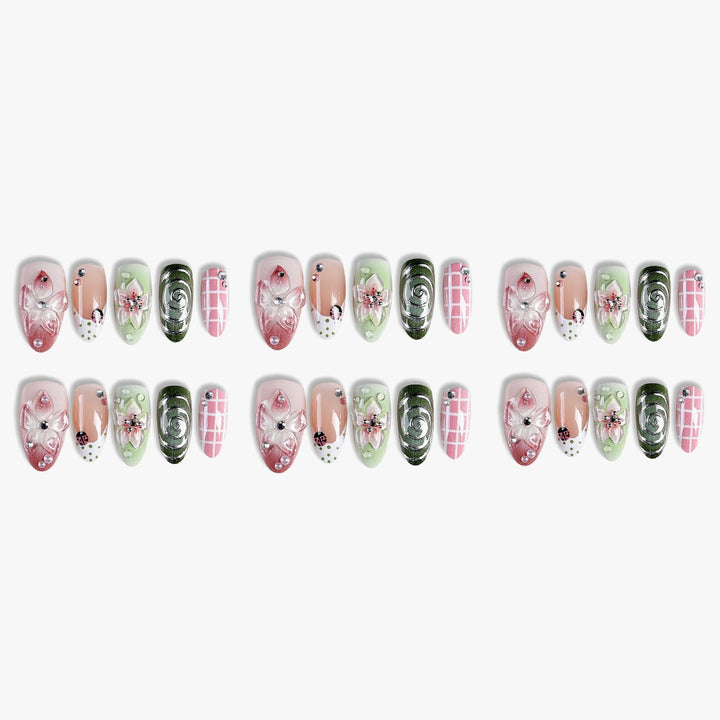 Artificial nail set with floral patterns and unique 3D details Kalsten