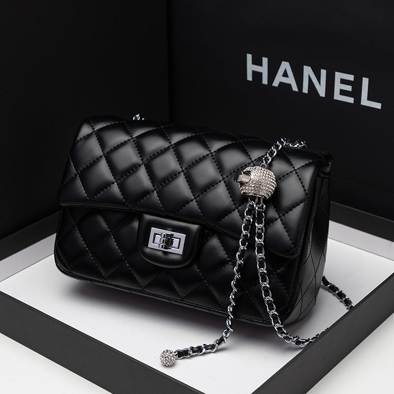 Chic Quilted Crossbody Bag