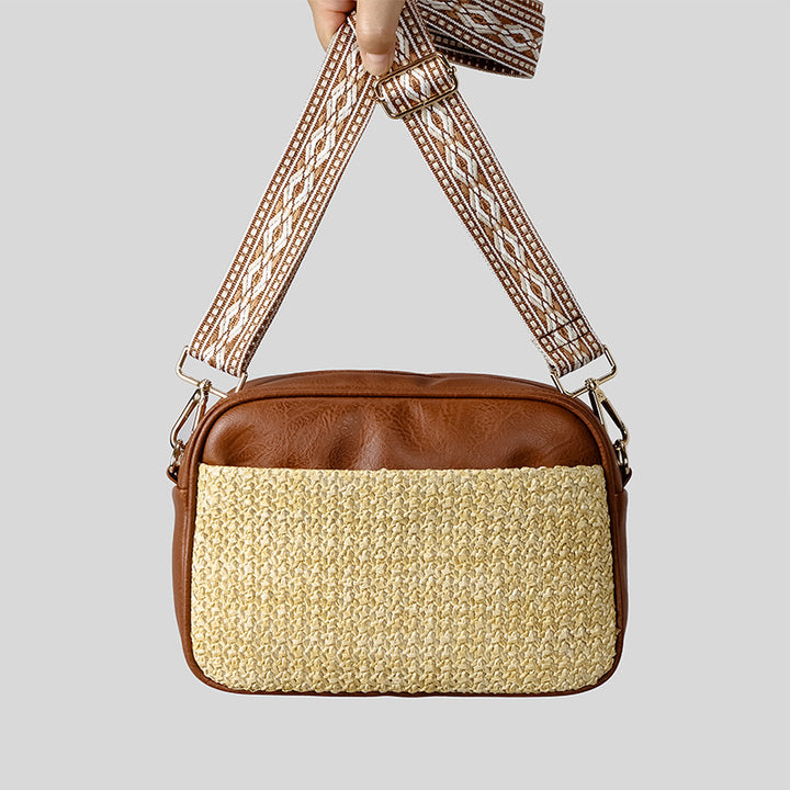 Stylish Crossbody Bag with Woven Straw and Leather Accents