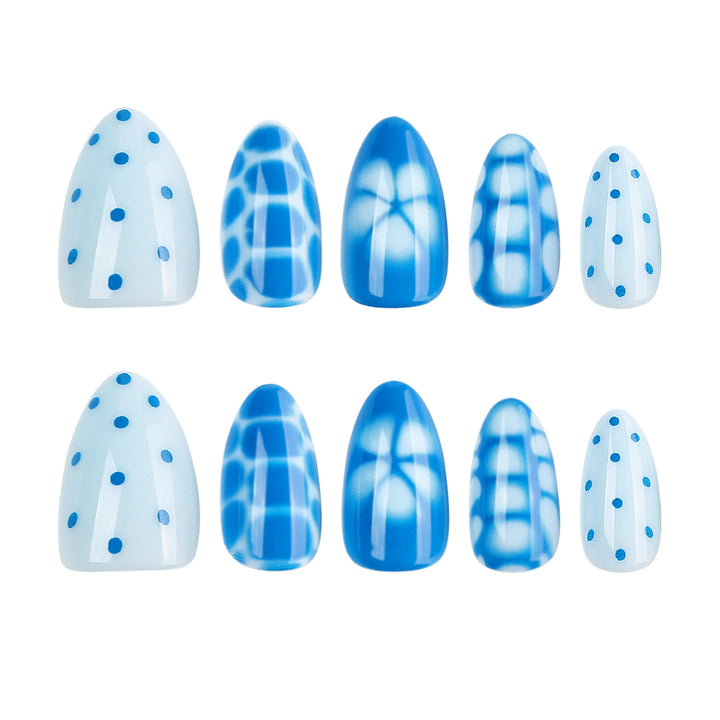 Artful Nail Art with Modern Design Kalsten