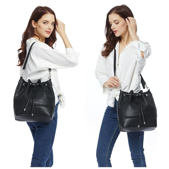 Practical drawstring bag with adjustable shoulder strap Kalsten