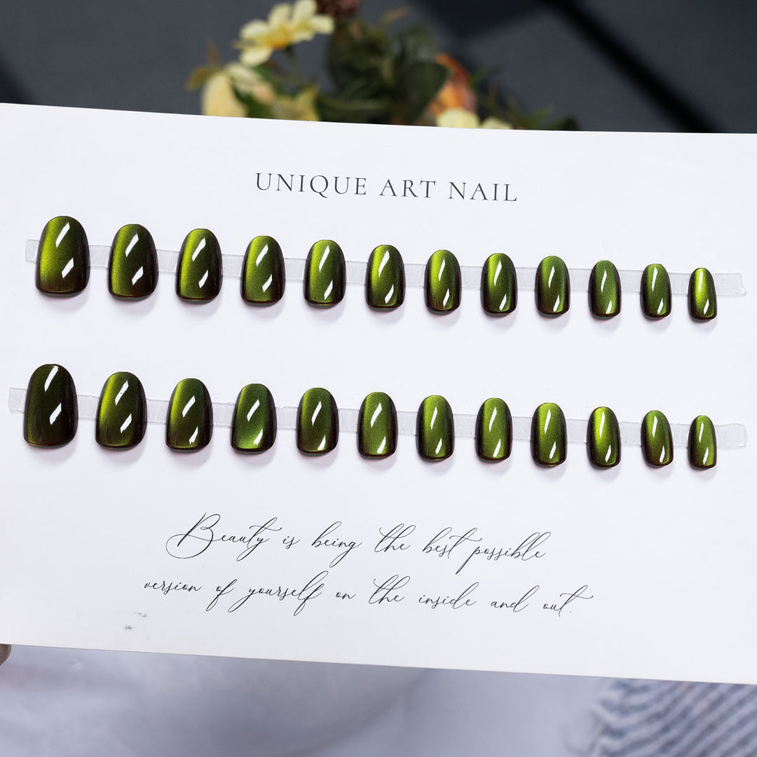 Glossy Press-On Nail Art Set