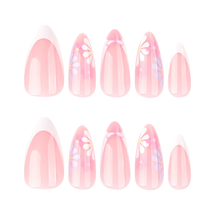 Artful Nail Art with Floral Decorations Kalsten