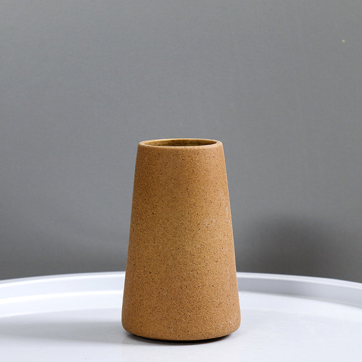 Minimalist Textured Ceramic Vase Kalsten