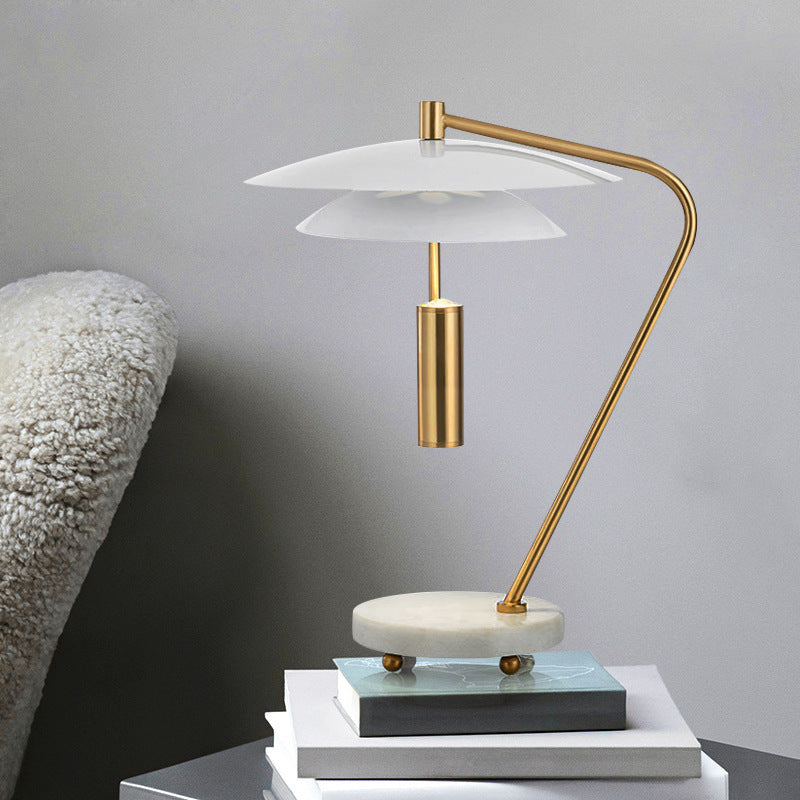 Modern Minimalist Table Lamp with Elegant Design
