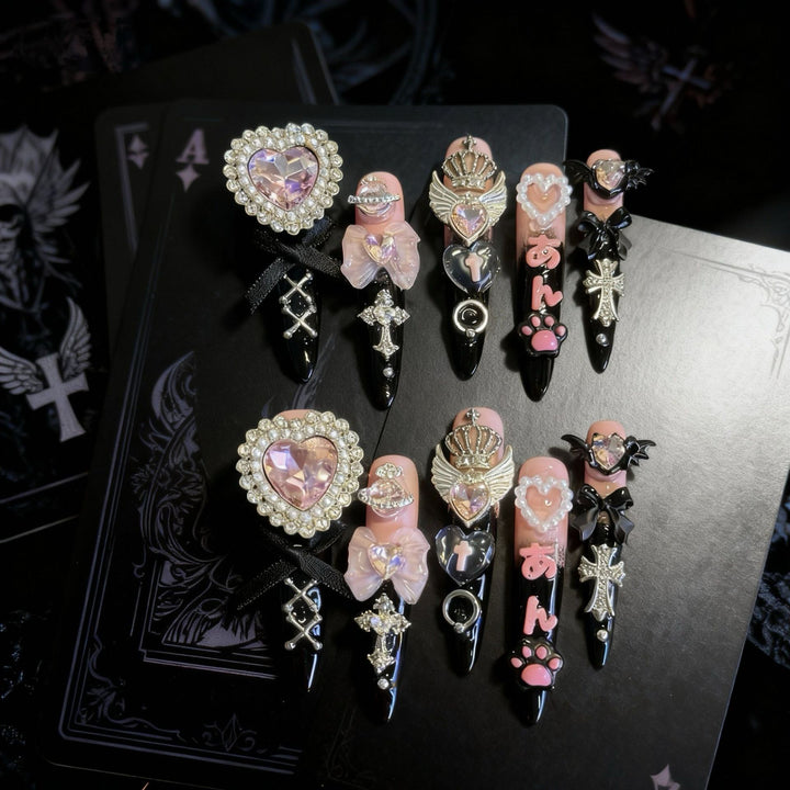 Artistic Nail Art Tips