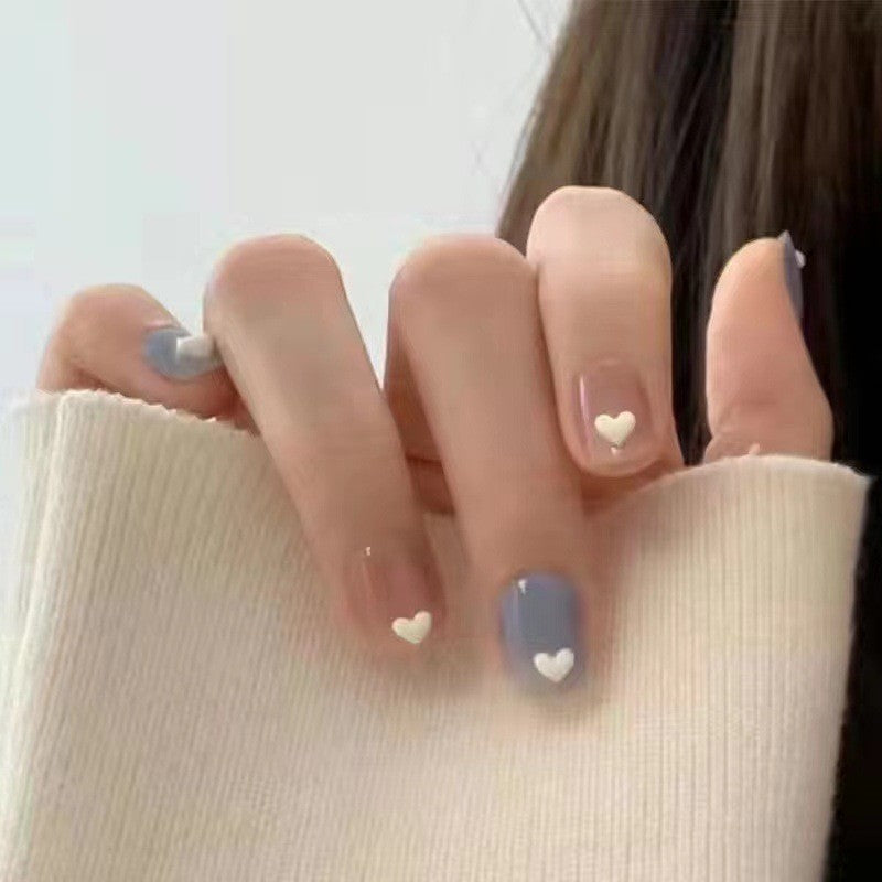 Creative nail art with heart motifs Kalsten