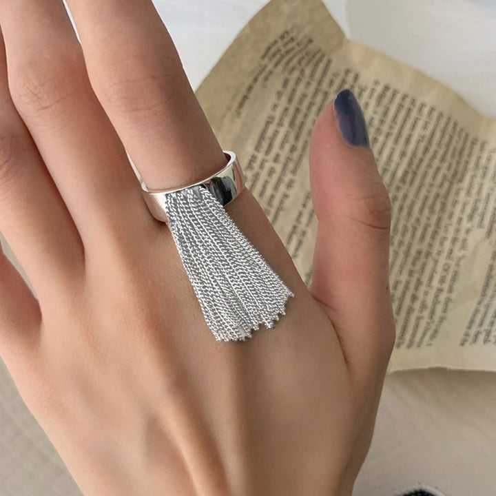 Stylish ring with filigree tassel design Kalsten