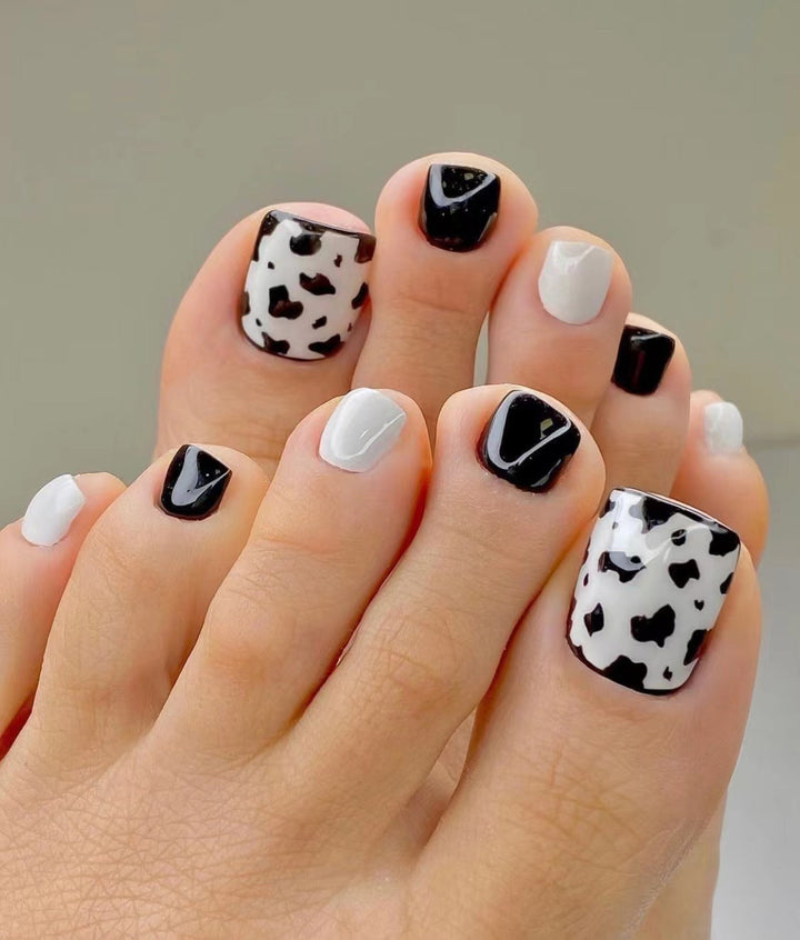 Artistic Toenail Design with Divine Butterfly Design Kalsten