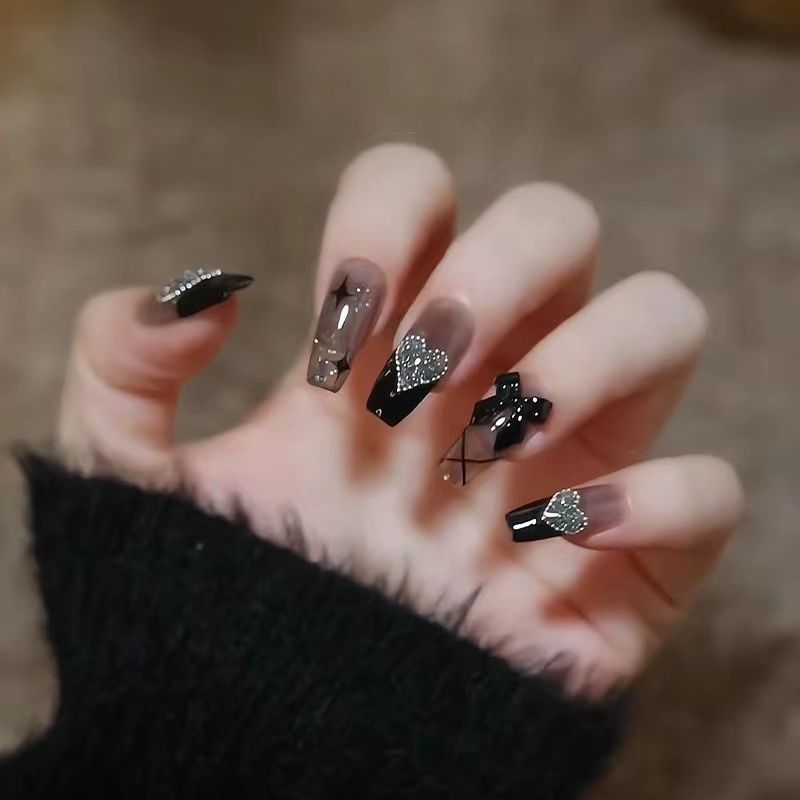 Artificial nails with heart design Kalsten