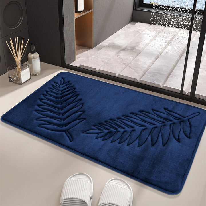 Plush Tropical Leaf Bath Mat for Bathroom