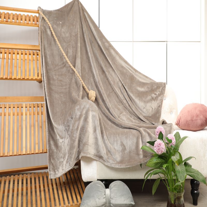Luxurious Soft Microplush Throw Blanket