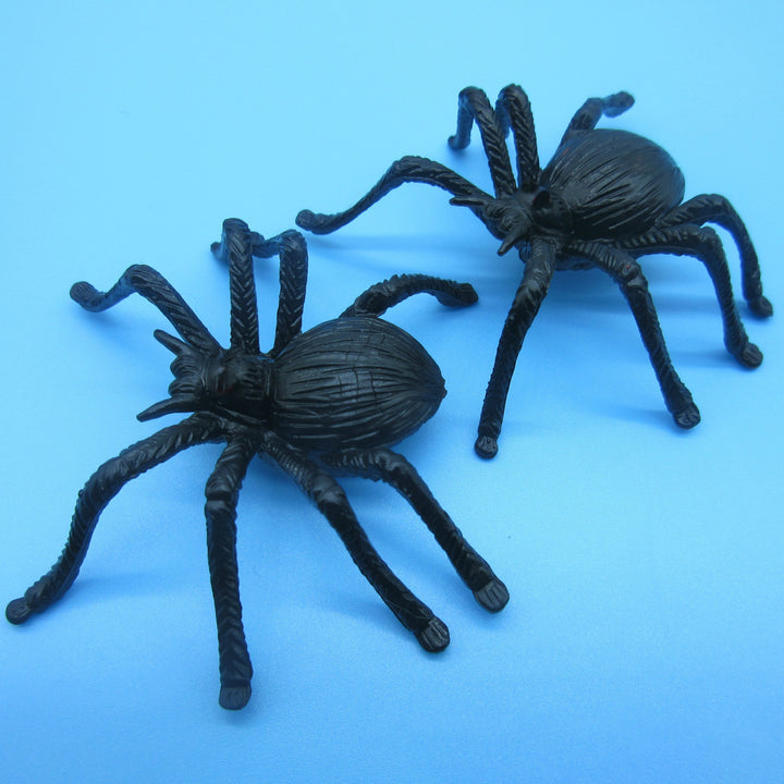 Realistic Creepy Crawly Spider Figurines Kalsten