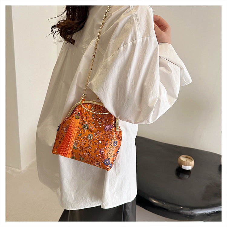Floral Embroidered Clutch