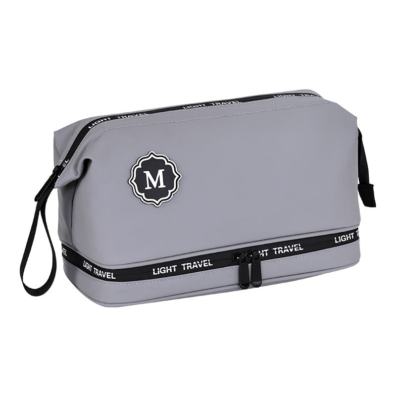 Cosmetic bag with practical compartment design Kalsten