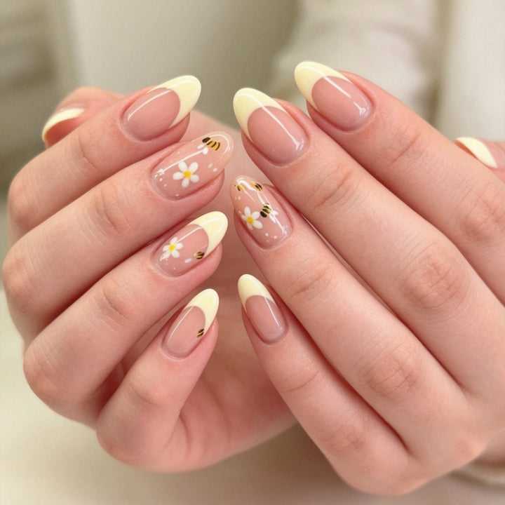 Artificial nails with modern night motif Kalsten