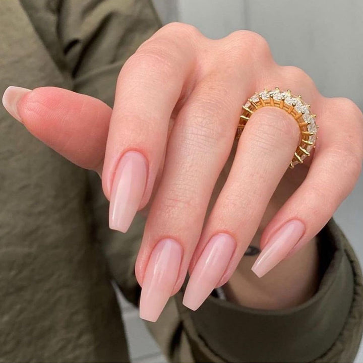 High-gloss artificial nails with rose effect Kalsten