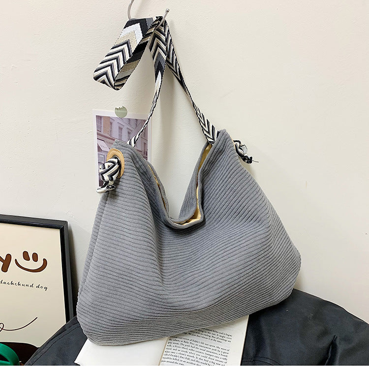 Casual shopper bag with fashionable shoulder strap Kalsten