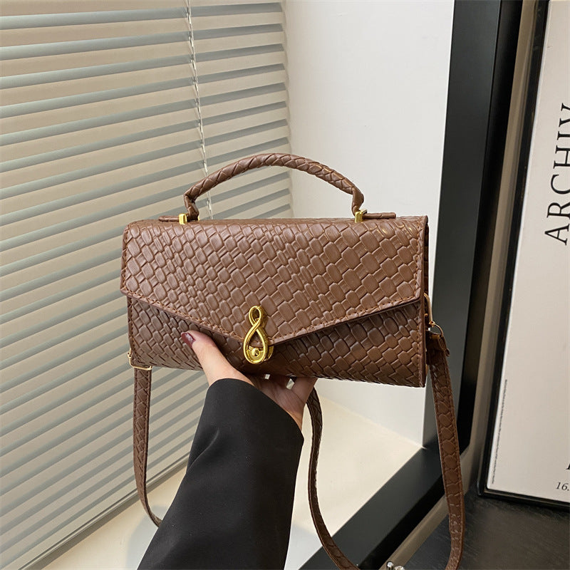 Elegant Crocodile-Patterned Handbag