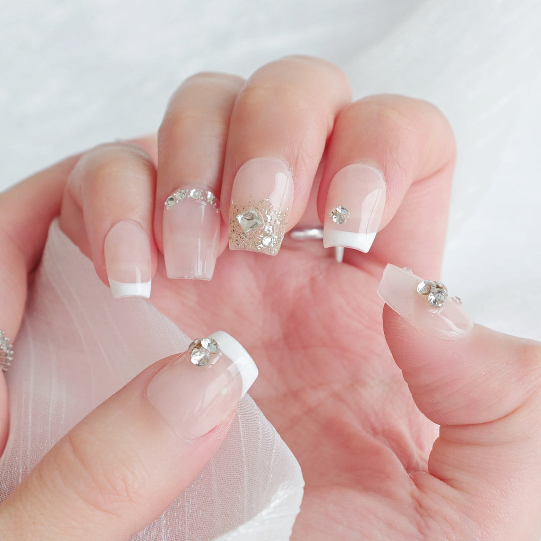 Butterfly-Embellished Press-On Nail Set