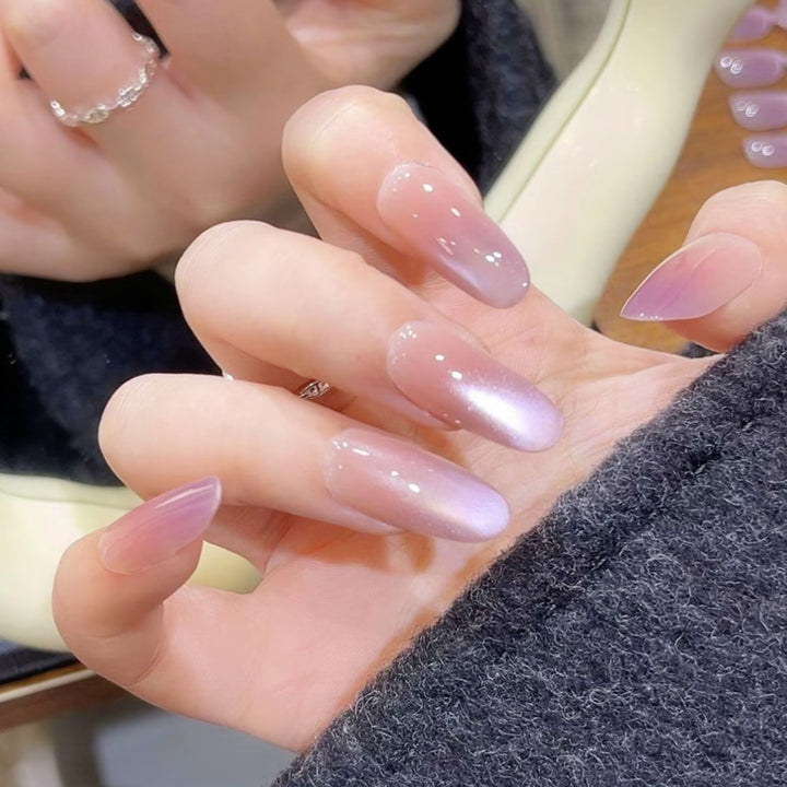 Artificial nail set with elegant ombre design and glossy finish Kalsten