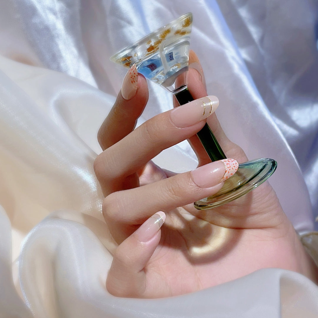Decorative Press-On Nail Kit