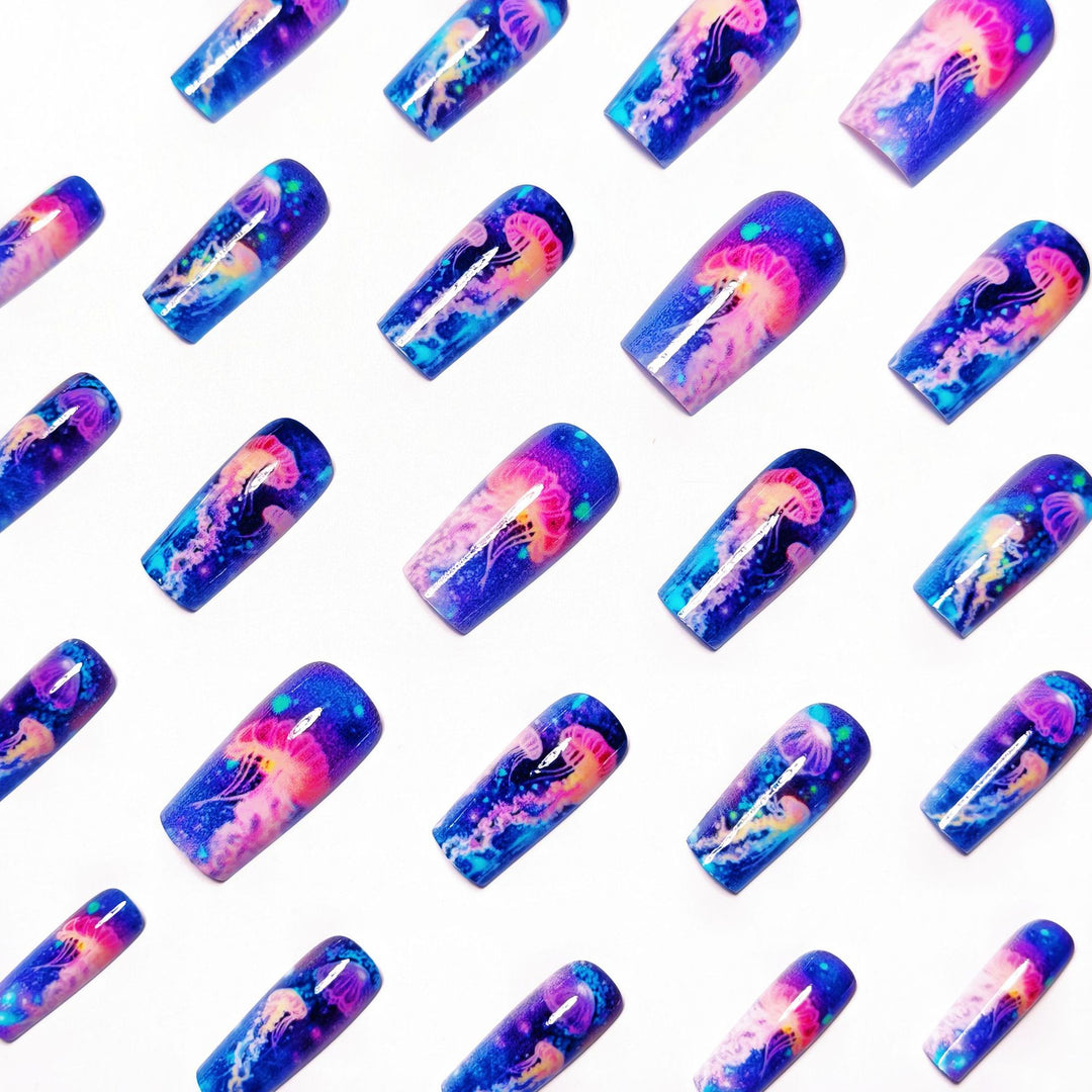 Gel Nail Art Design with Luminescent Jellyfish Kalsten