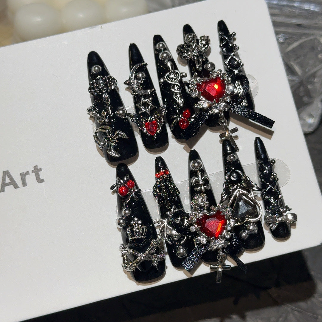 Glamorous Nail Art Extensions