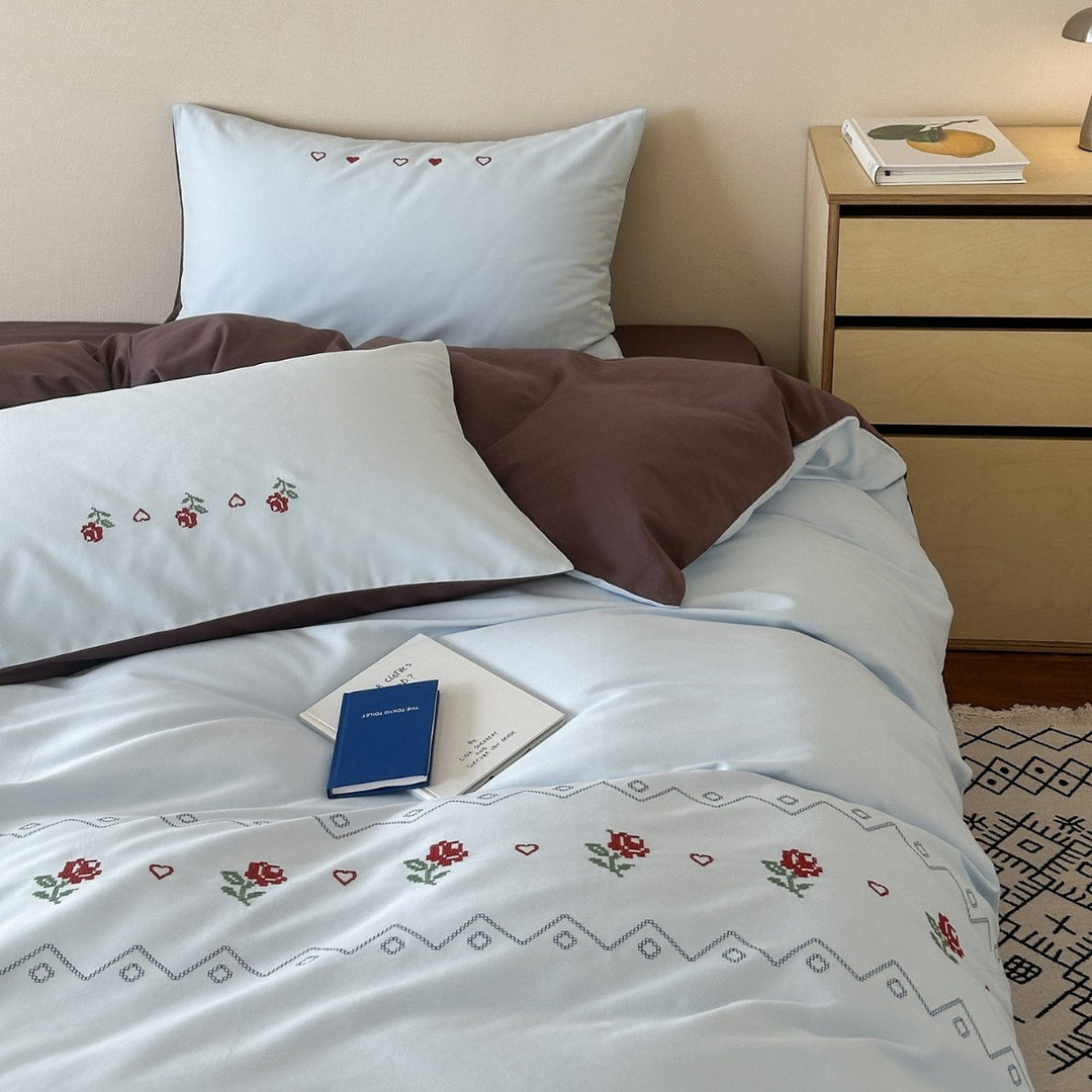 Reversible cotton percale duvet cover set with delicate rose embroidery