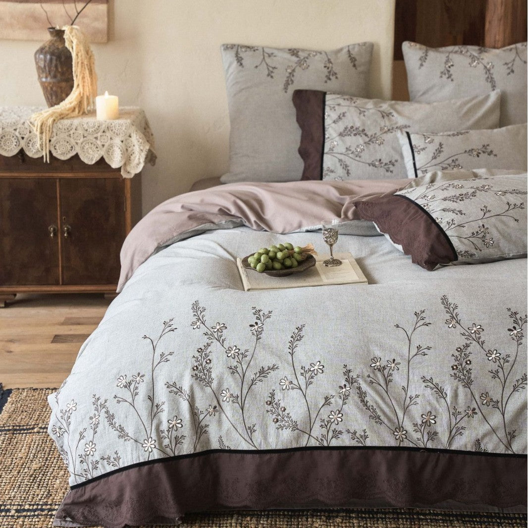 Bedding set cotton-linen with embroidered wildflower motif