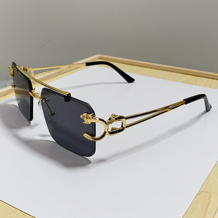 Women's glasses with extravagant frame and luxurious accents Kalsten