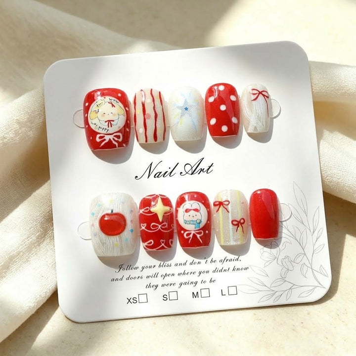 Holiday-Themed Press-On Nail Art Set