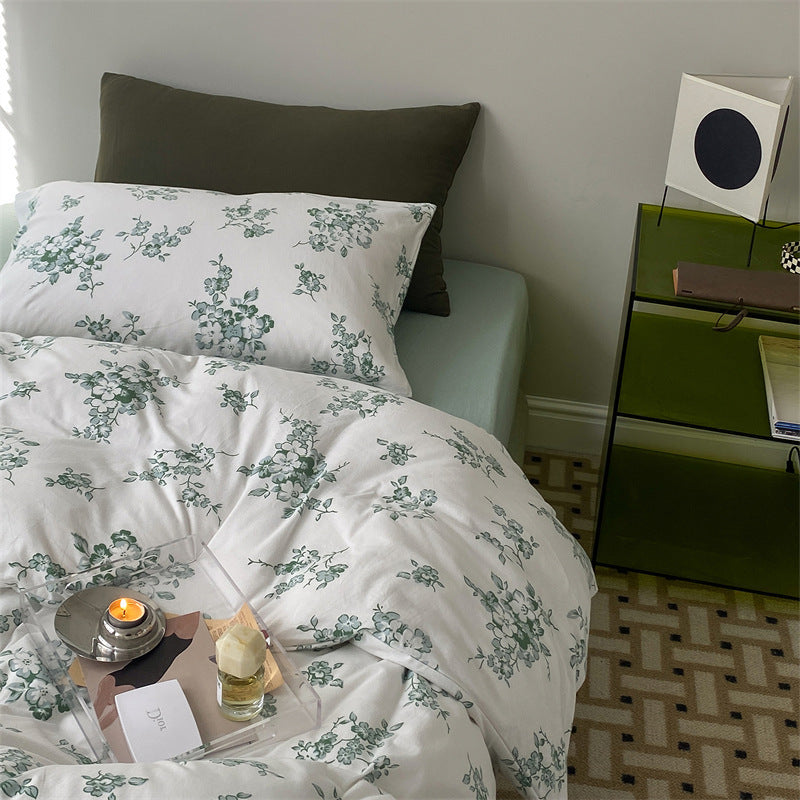 Cotton percale duvet cover set with delicate wildflower print and breathable finish