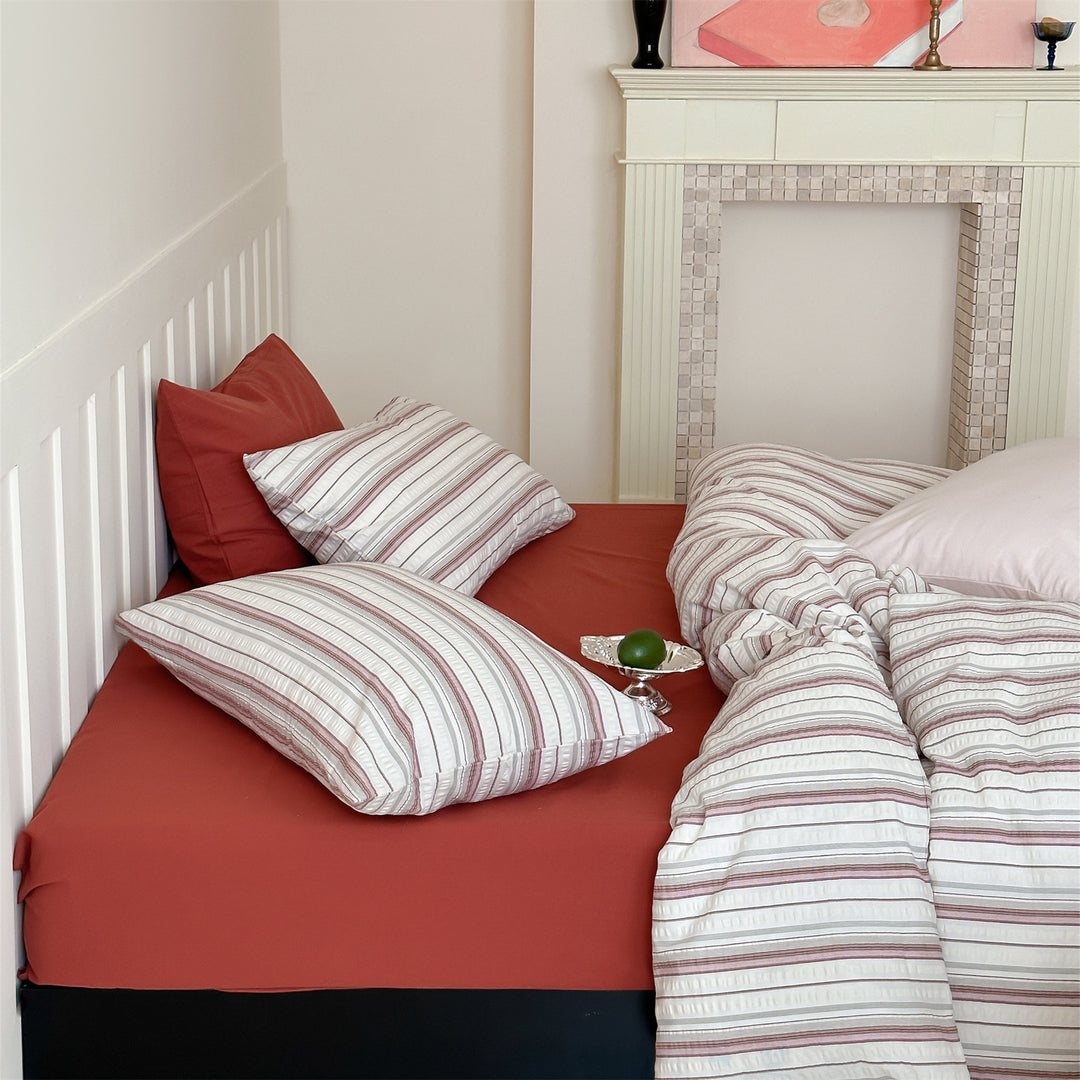 Striped cotton bedding set with waffle structure