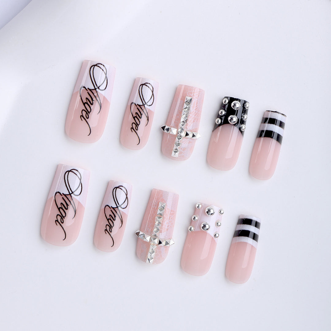 Artificial nails with glamorous 3D decorations Kalsten