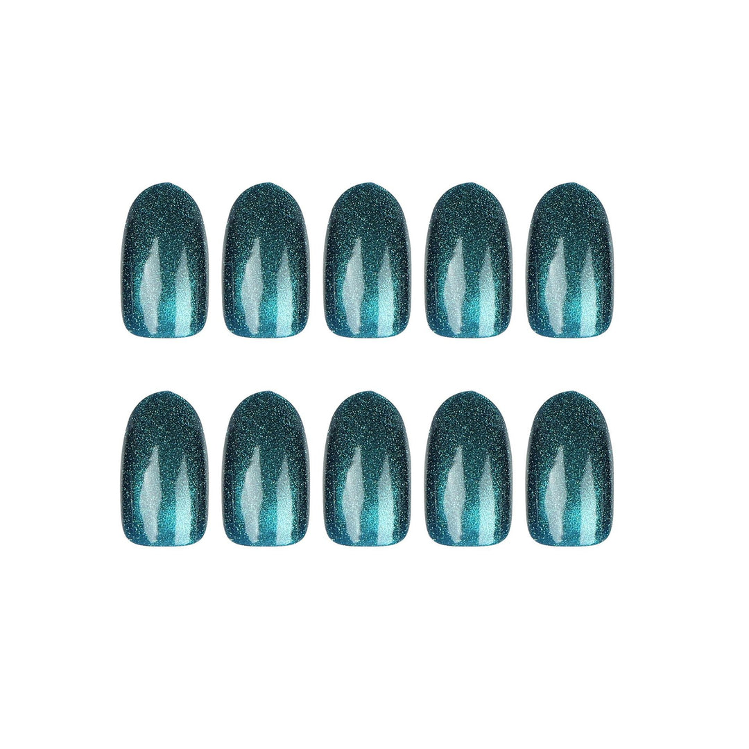 Artful Gel Nails with Shimmering Gradient Kalsten