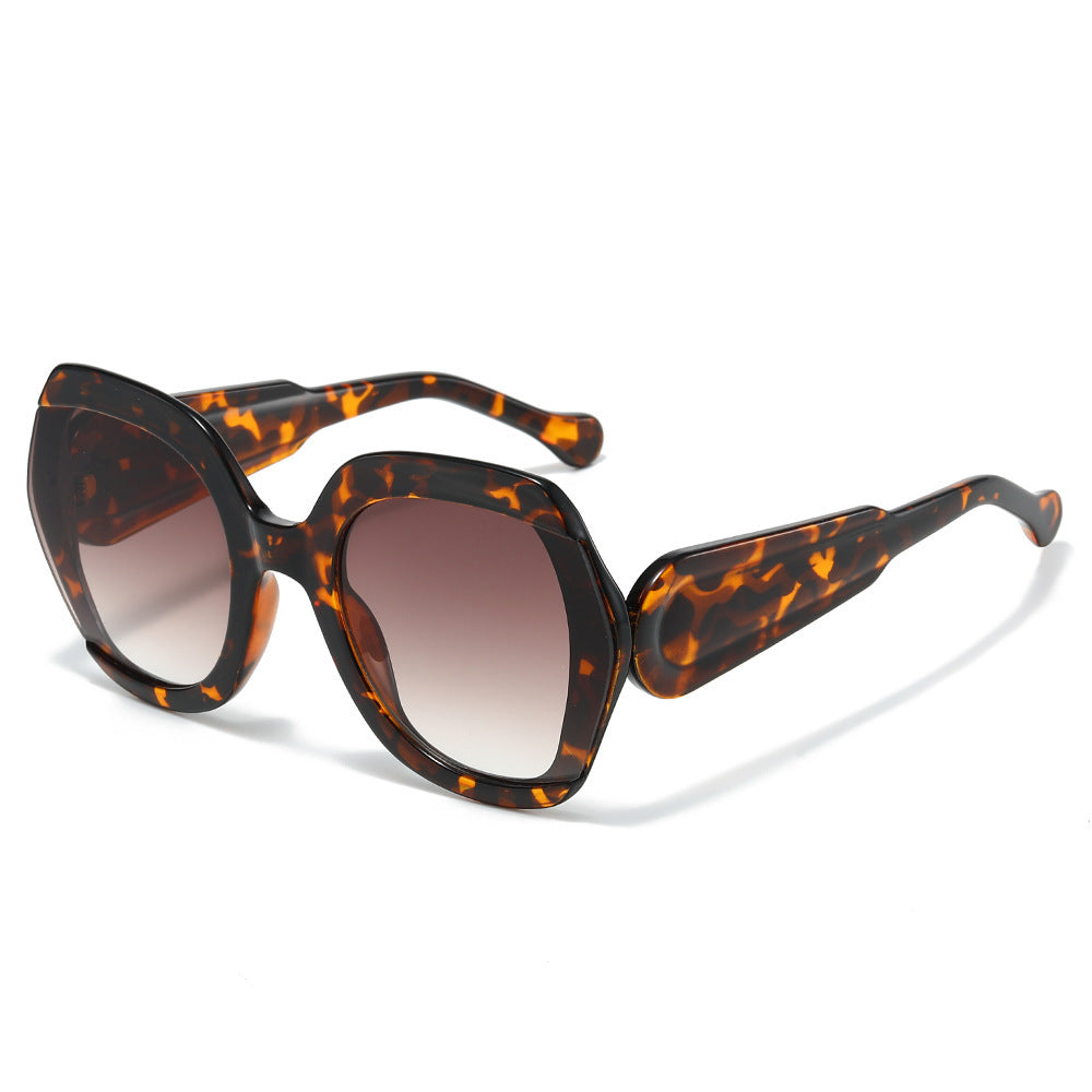 Fashion-Forward Oversized Sunglasses Kalsten