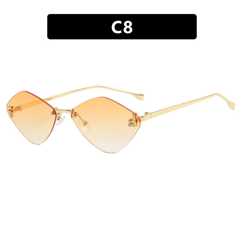 Women's geometric sunglasses in an extravagant design with gradient lenses Kalsten