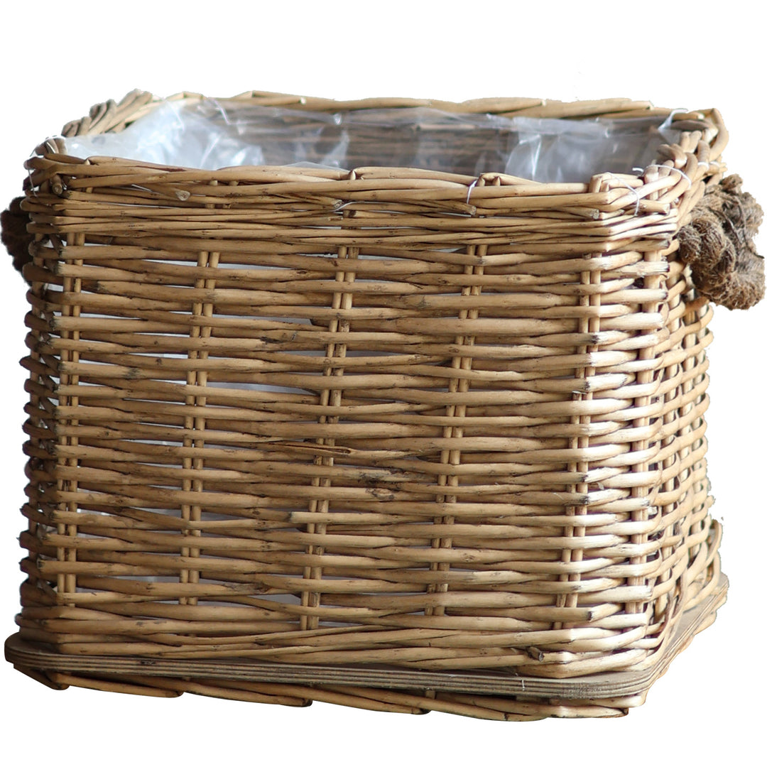 Storage basket with handcrafted details Kalsten
