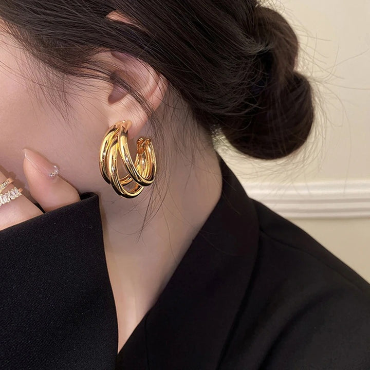 Fashionable Hoop Earrings Made of High-Quality, Polished Metal Kalsten