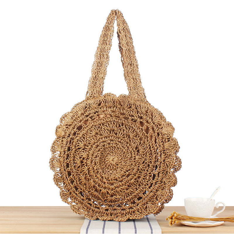 Handcrafted beach bag with artistic round design Kalsten