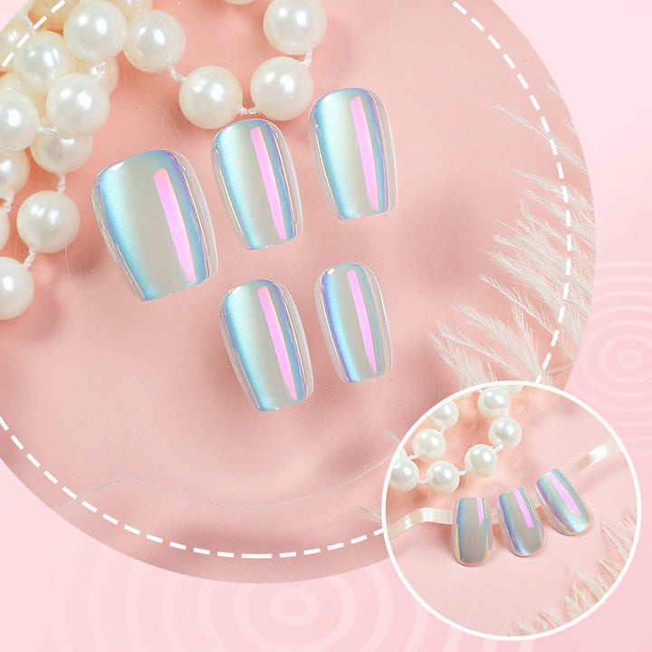 Versatile Press-On Nail Art with Iridescent Shine