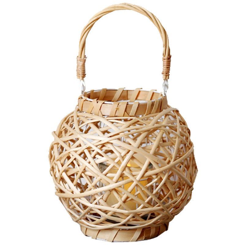 Decorative lantern made of woven natural material Kalsten
