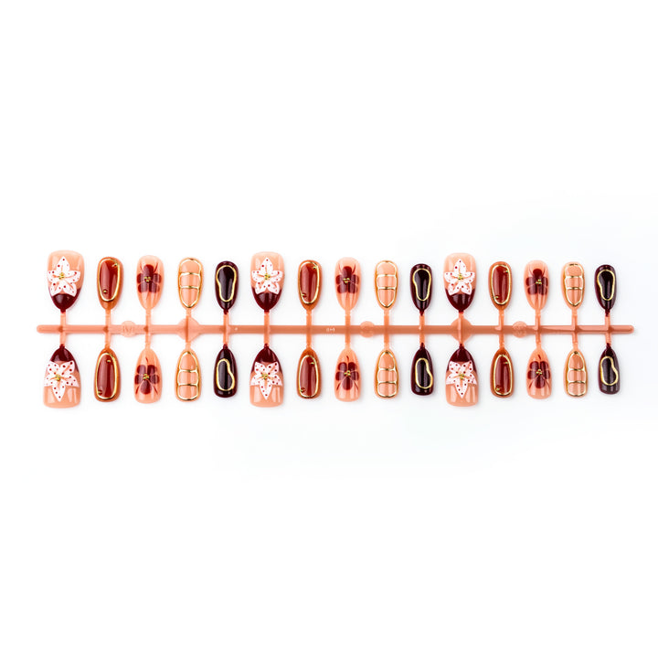 Artistic Floral Decorated Press-On Nail Set Kalsten