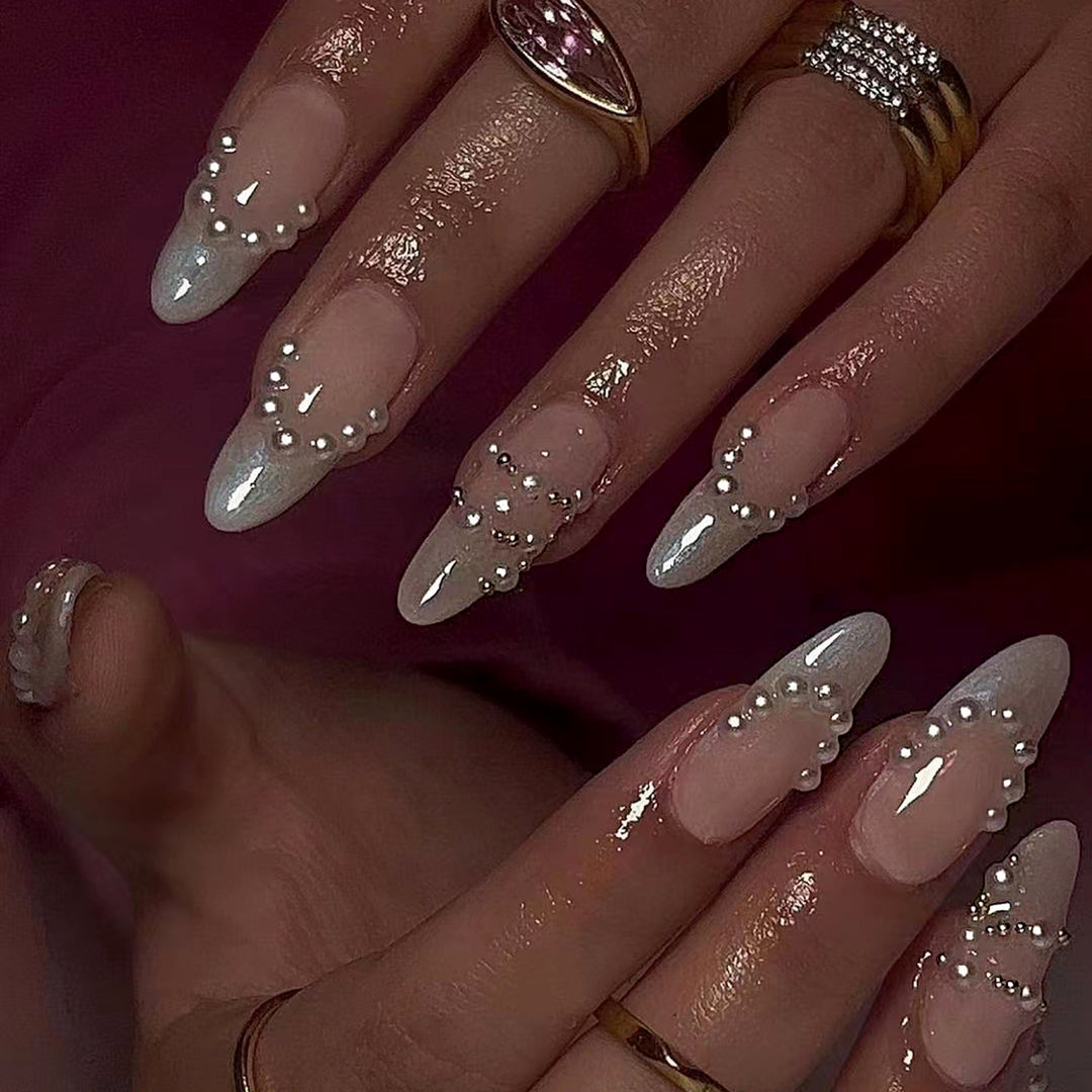 Elegant gel nails with pearl decoration Kalsten