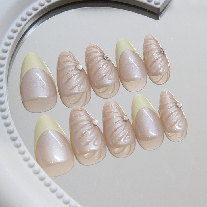 Artistic Shell-Crafted Press-On Nail Extensions Kalsten