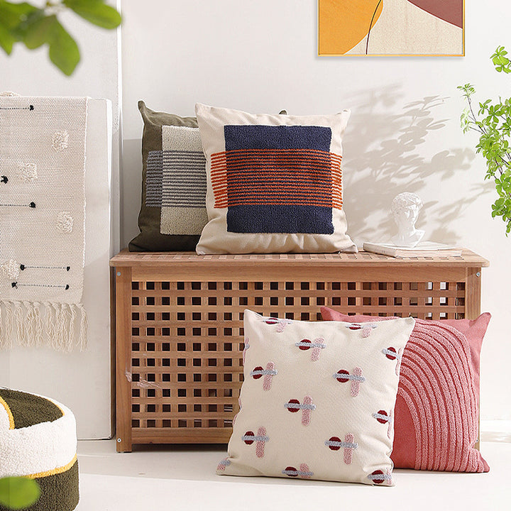 Square cushion cover with hand-tufted geometric applications