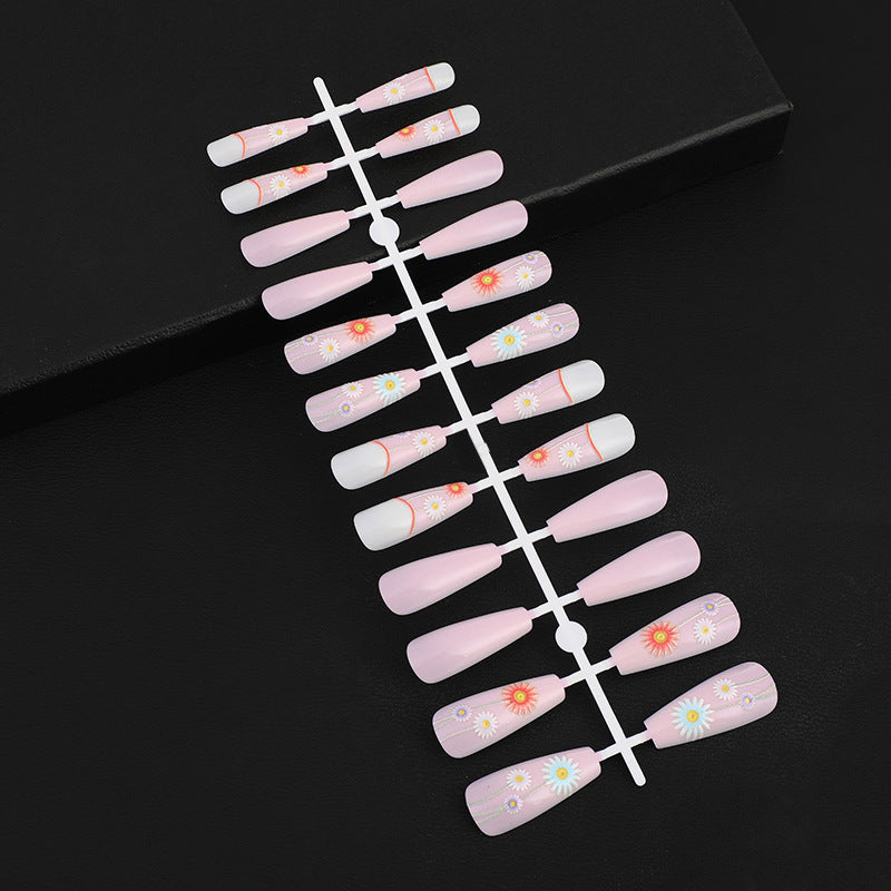 Luxury style artificial nails with intricate decorations Kalsten
