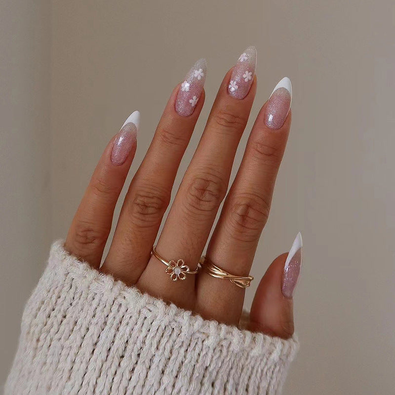 Artful Nail Art in Modern Ombre Design Kalsten