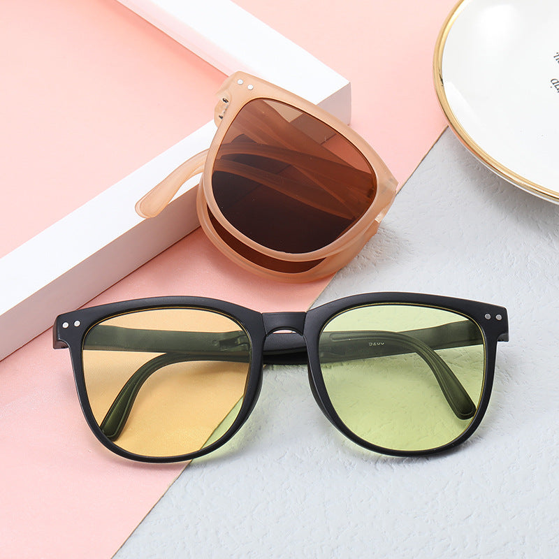 Women's Fashion Oversized Sunglasses with Mirrored Lenses Kalsten
